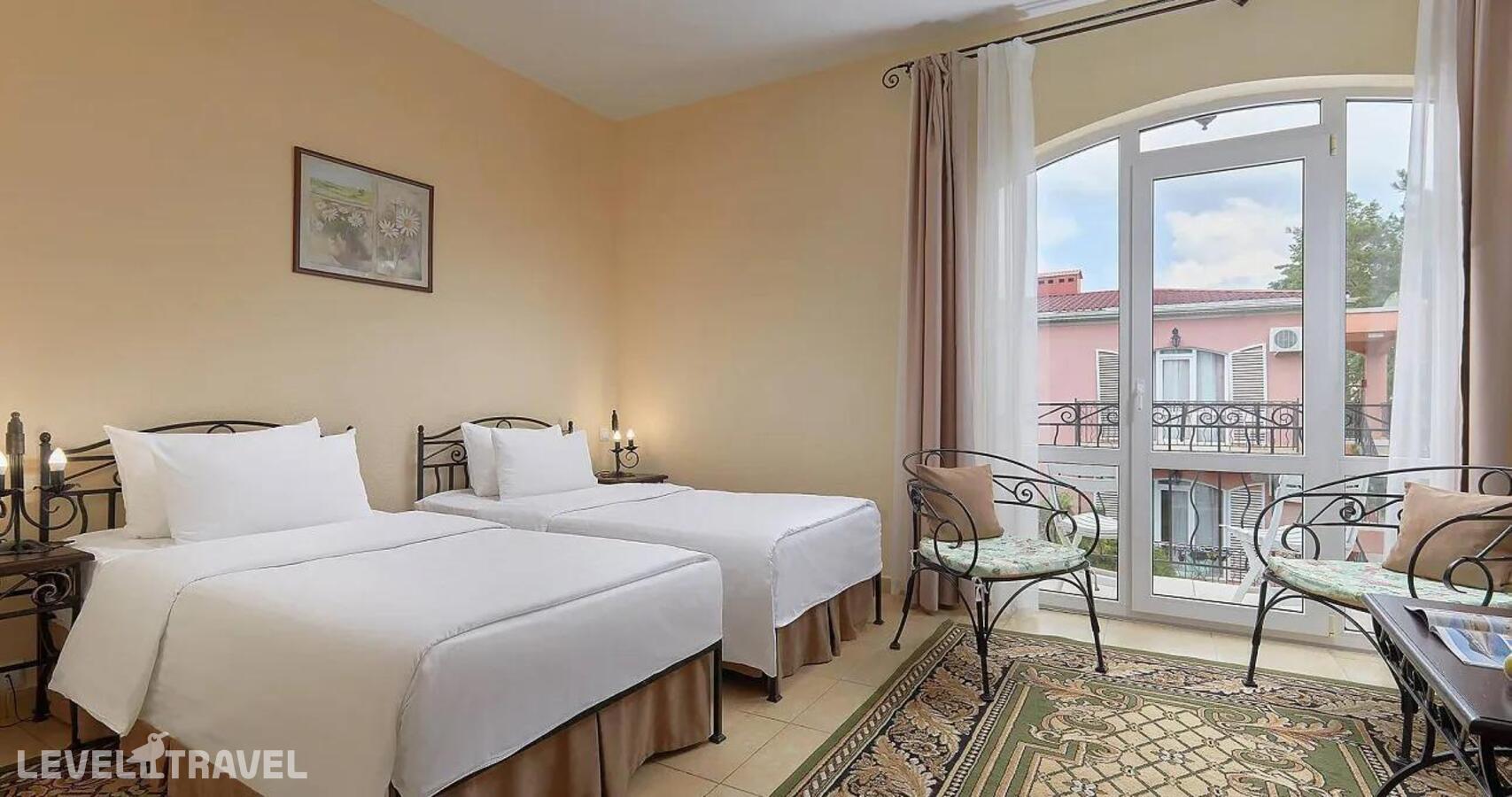 фотографии номера Улучшенный номер отеля Alean Family Riviera (Алеан Фэмили Ривьера) в Россия(Анапа-центр) - фото №57
