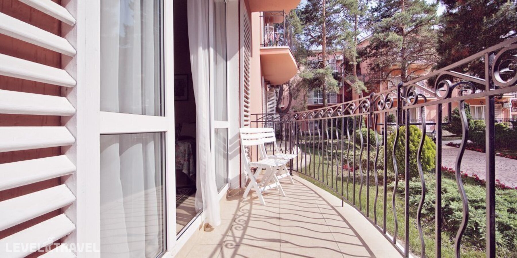 фотографии номера Улучшенный номер отеля Alean Family Riviera (Алеан Фэмили Ривьера) в Россия(Анапа-центр) - фото №15