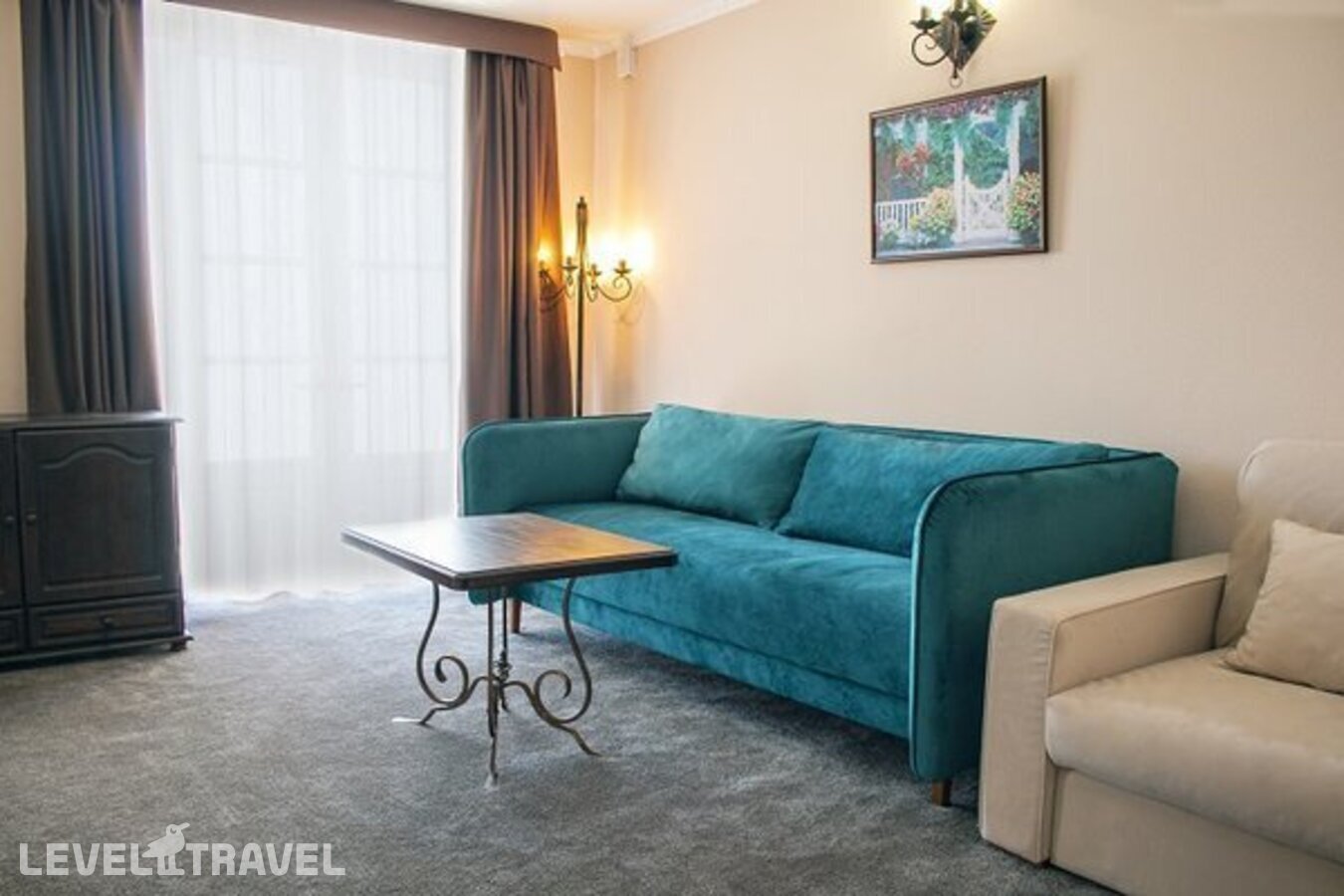 фотографии номера Люкс (2 комнаты) отеля Alean Family Riviera (Алеан Фэмили Ривьера) в Россия(Анапа-центр) - фото №2