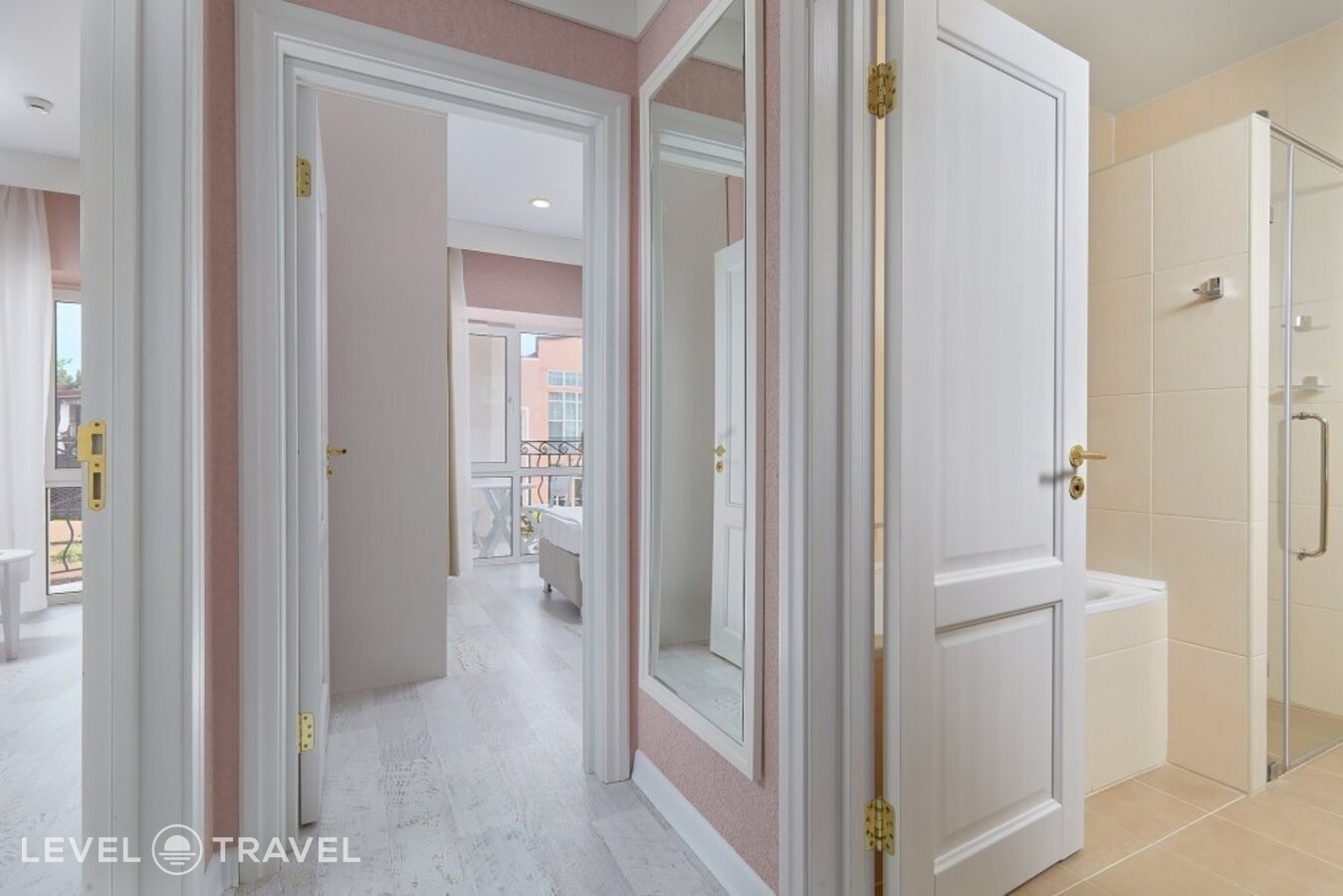 фотографии номера Улучшенный семейный отеля Alean Family Riviera (Алеан Фэмили Ривьера) в Россия(Анапа-центр) - фото №59
