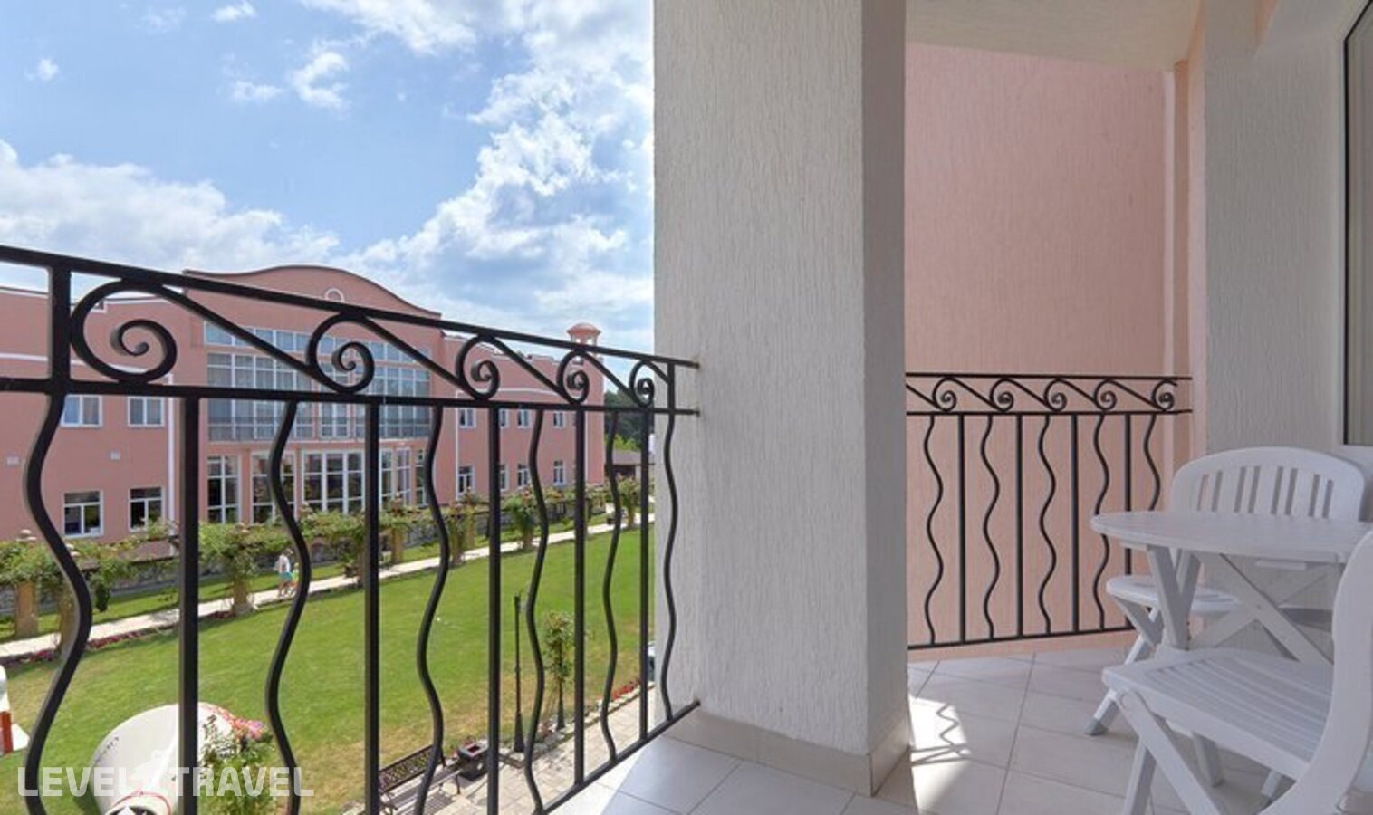 фотографии номера Улучшенный семейный отеля Alean Family Riviera (Алеан Фэмили Ривьера) в Россия(Анапа-центр) - фото №8