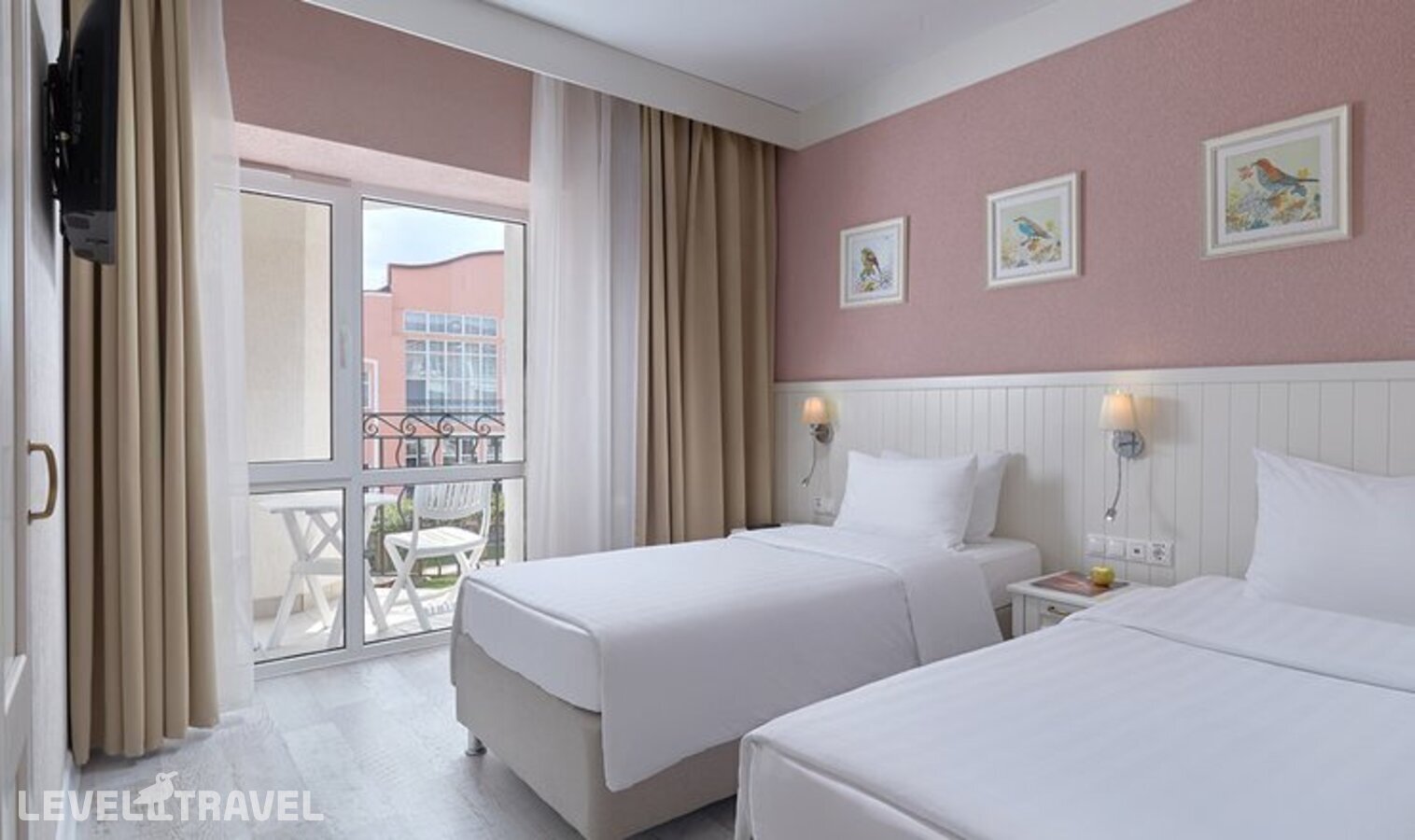 фотографии номера Улучшенный семейный отеля Alean Family Riviera (Алеан Фэмили Ривьера) в Россия(Анапа-центр) - фото №4