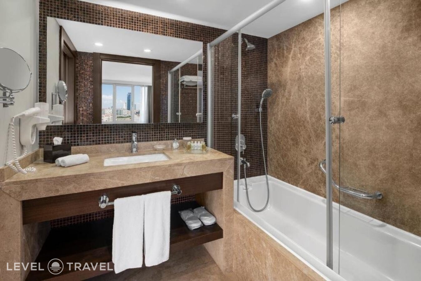 фотографии номера Гранд делюкс (две односпальные кровати) отеля Dedeman Istanbul Hotel в Турция(Бешикташ) - фото №3