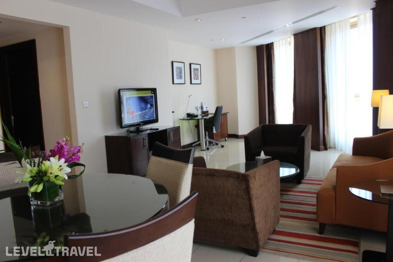 фотографии номера Представительский люкс отеля Double Tree By Hilton Aqaba в Иордания(Акаба) - фото №1