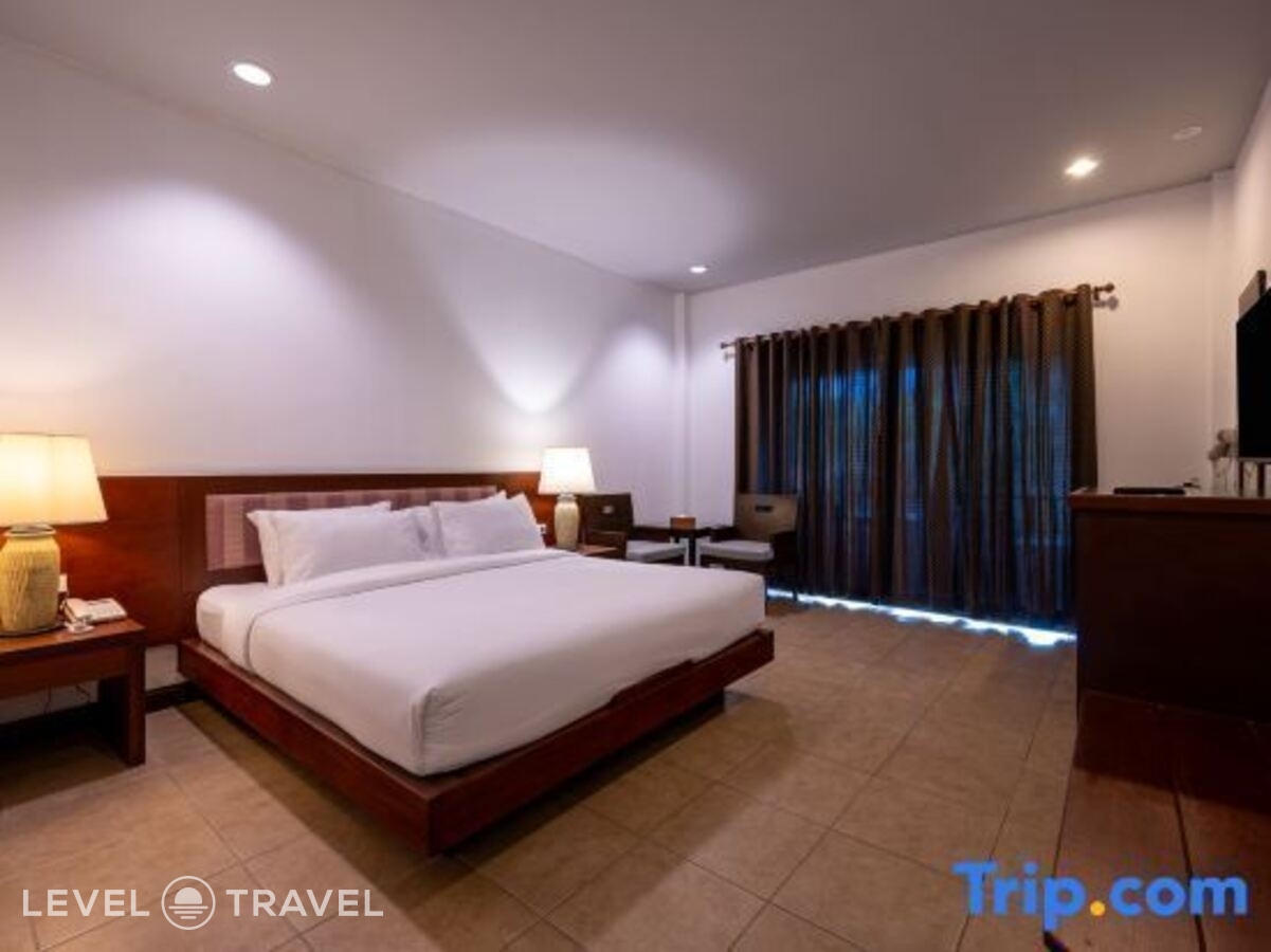 фотографии номера Делюкс с балконом отеля Rose Bay Resort в Таиланд(Центральная Паттайя) - фото №1