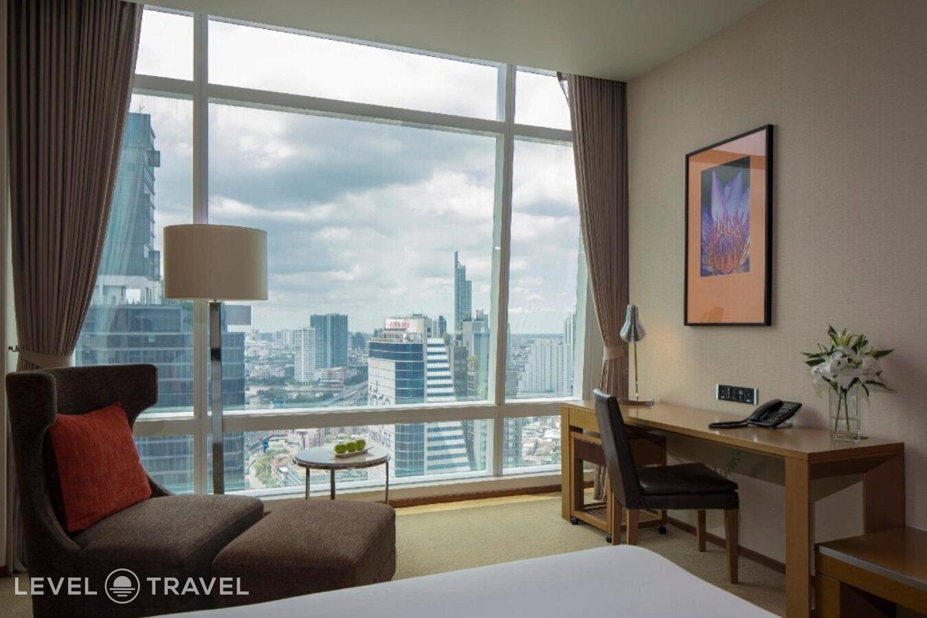 фотографии номера Трехместный улучшенный отеля Eastin Grand Hotel Sathorn в Таиланд(Бангкок) - фото №1