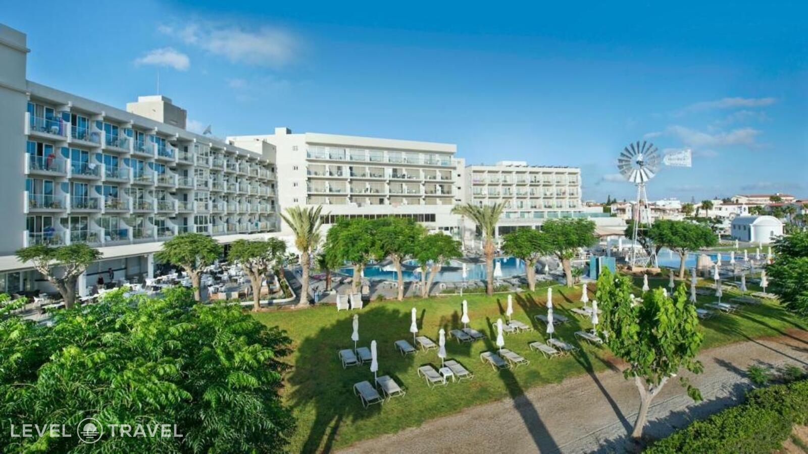 фотографии номера Стандартный с видом на внутреннюю территорию отеля Pernera Beach Hotel в Кипр(Пернера) - фото №2