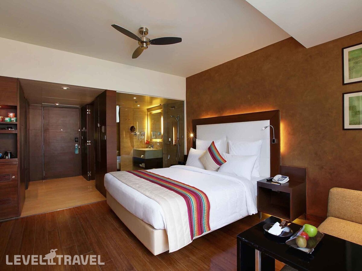 фотографии номера Улучшенный номер отеля Novotel Goa Shrem Resort в Индия(Кандолим) - фото №3