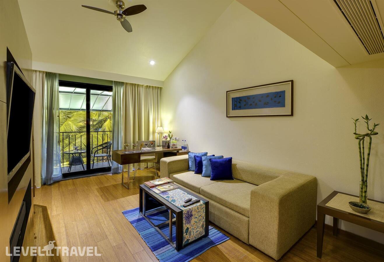 фотографии номера Люкс Elegance отеля Novotel Goa Shrem Resort в Индия(Кандолим) - фото №1
