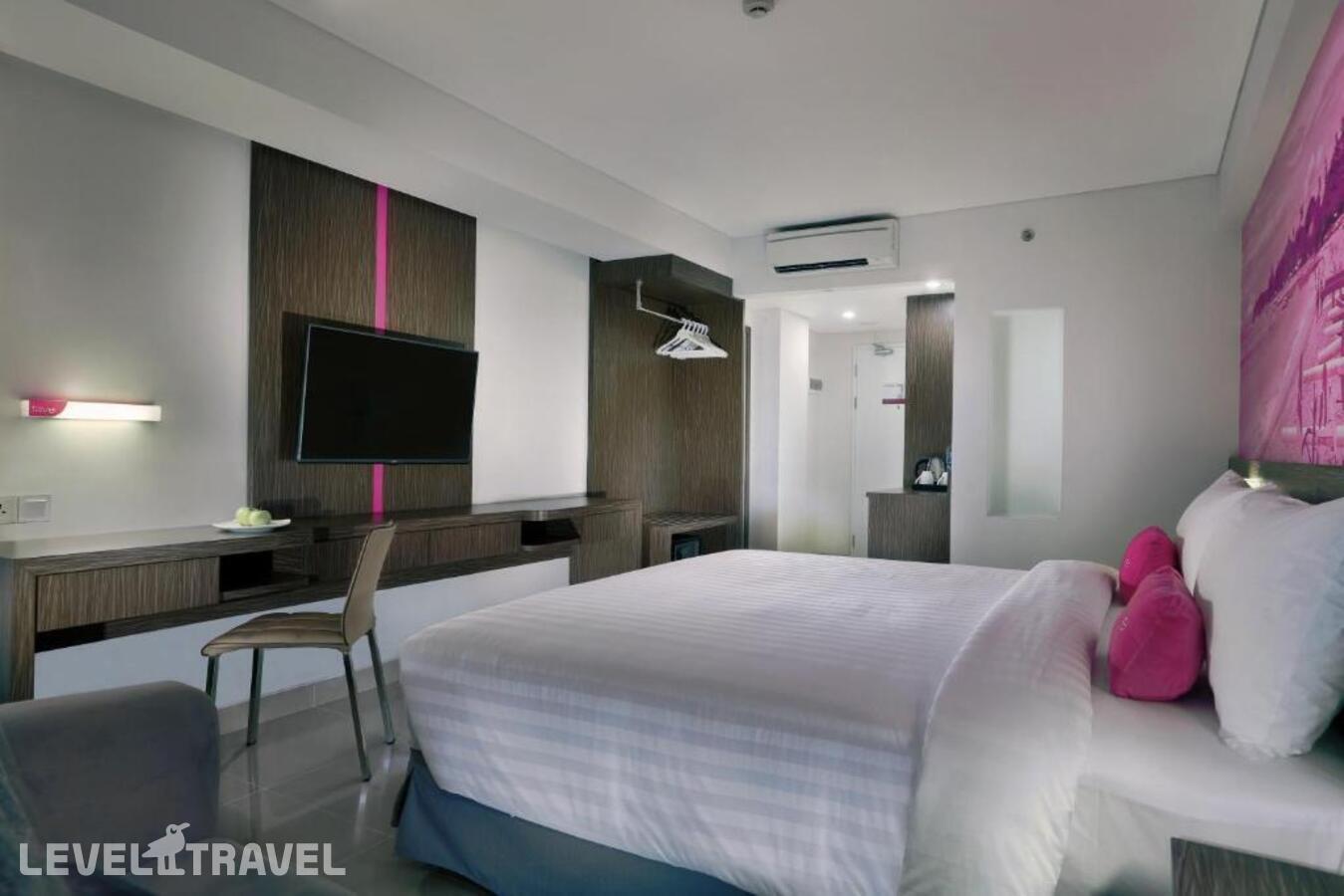 фотографии номера Полулюкс отеля Favehotel Sunset Seminyak в Индонезия(Семиньяк) - фото №2