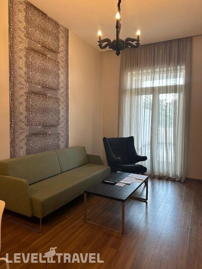 фотографии номера Люкс с видом на город отеля Le Port Apart Hotel в Грузия(Батуми) - фото №2