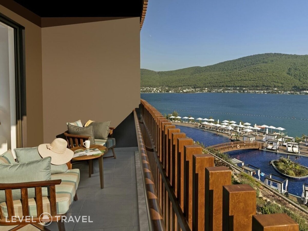 фотографии номера Стандартный (две односпальные кровати) отеля Titanic Luxury Collection Bodrum (Ex. Titanic Deluxe Bodrum) в Турция(Гюверджинлик) - фото №3