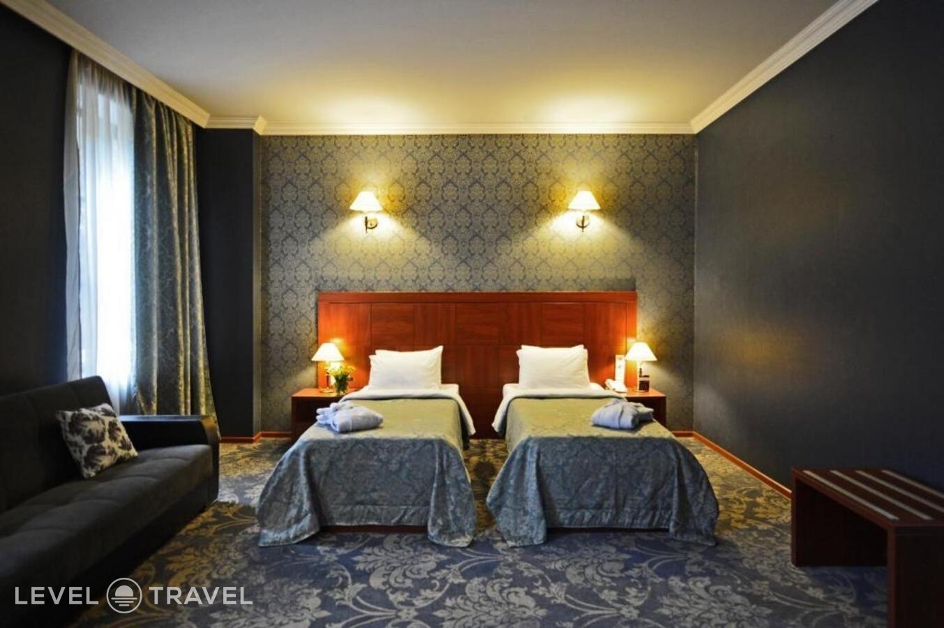 фотографии номера Делюкс (две односпальные кровати) отеля Astoria Hotel Tbilisi в Грузия(Тбилиси) - фото №1