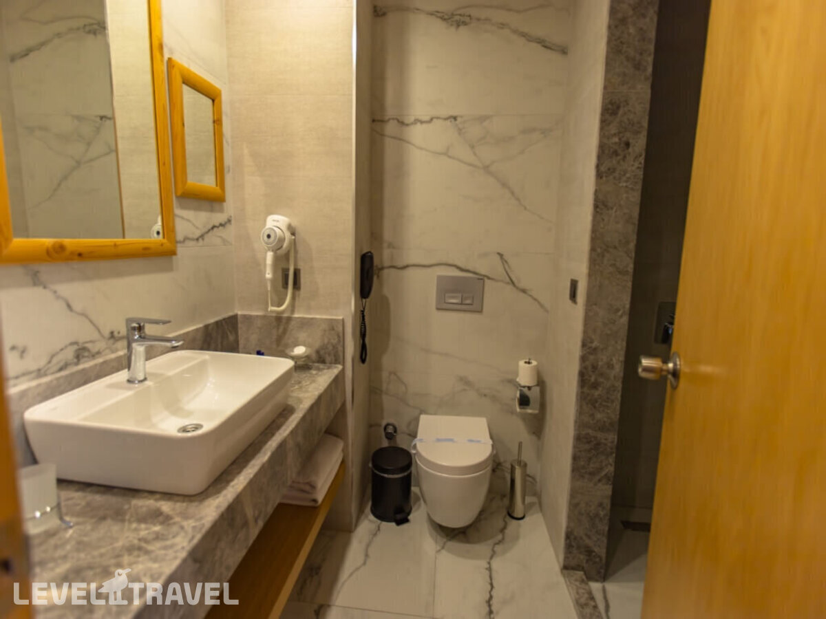 фотографии номера Комфорт с частичным видом на море отеля Alexia Resort & Spa Hotel (Adults Only 16+) в Турция(Сиде) - фото №9