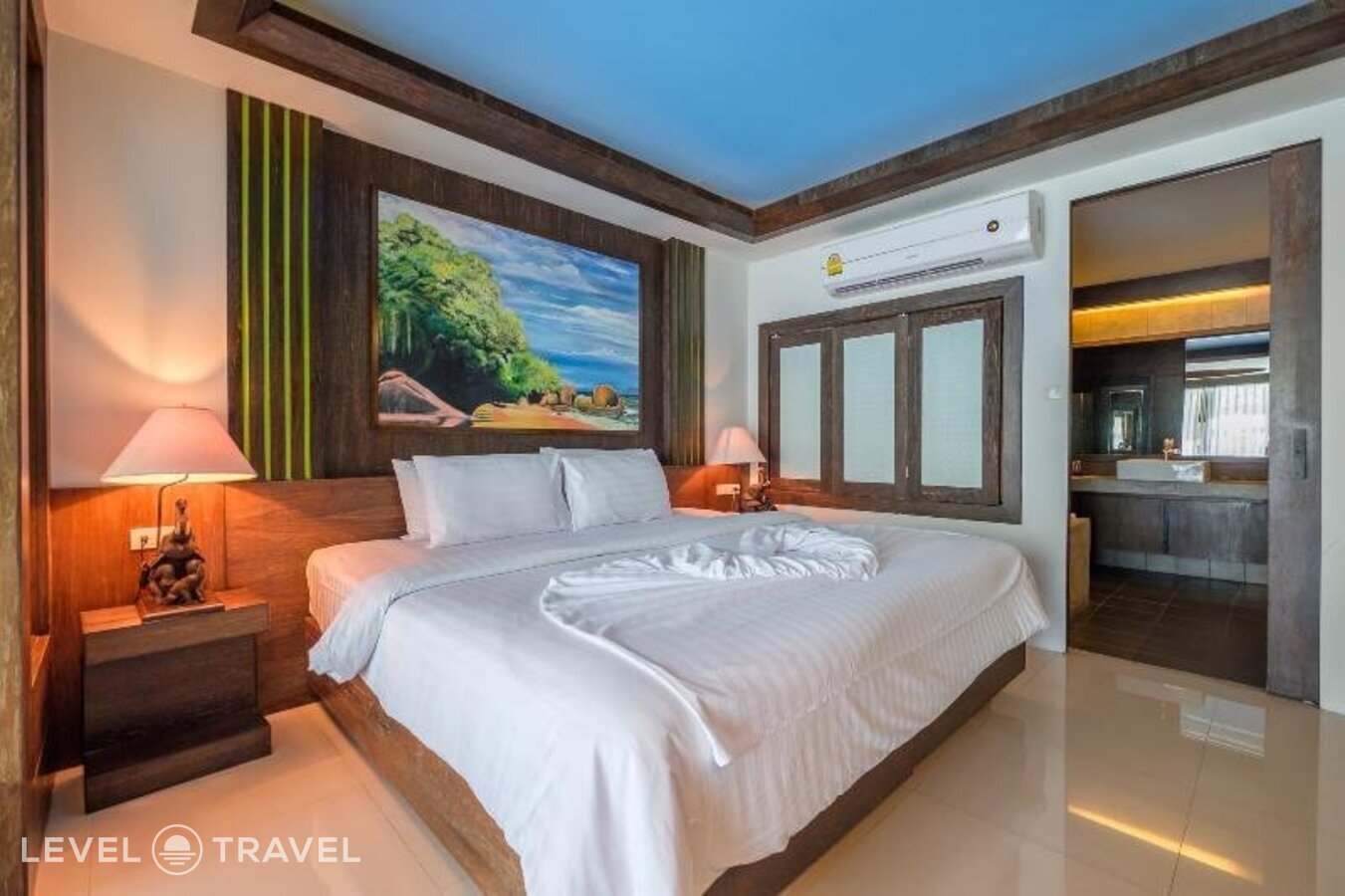 фотографии номера Гранд делюкс (две односпальные кровати) отеля Naina Resort & Spa в Таиланд(Патонг Бич) - фото №1