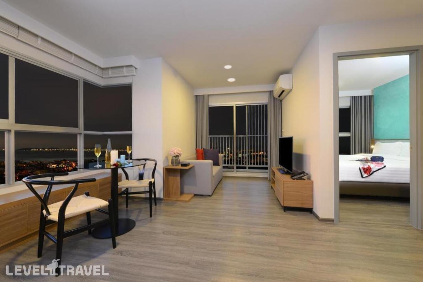 фотографии номера Гранд делюкс (две односпальные кровати) отеля Centre Point Hotel Pattaya в Таиланд(Наклуа) - фото №2