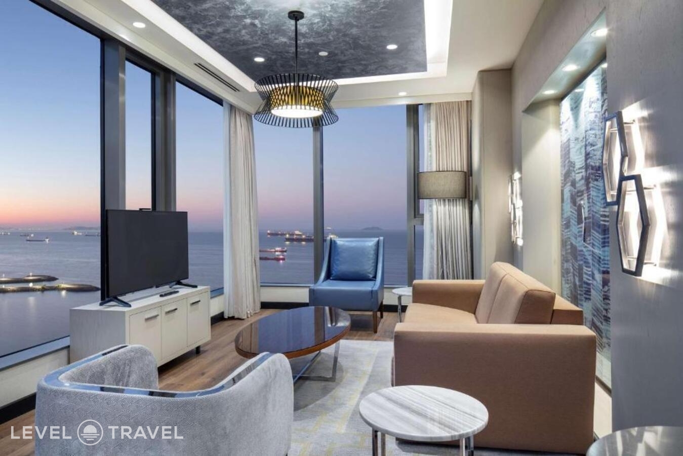 Двухместный люкс Grand Deluxe с видом на море двуспальная кровать — фото 4
