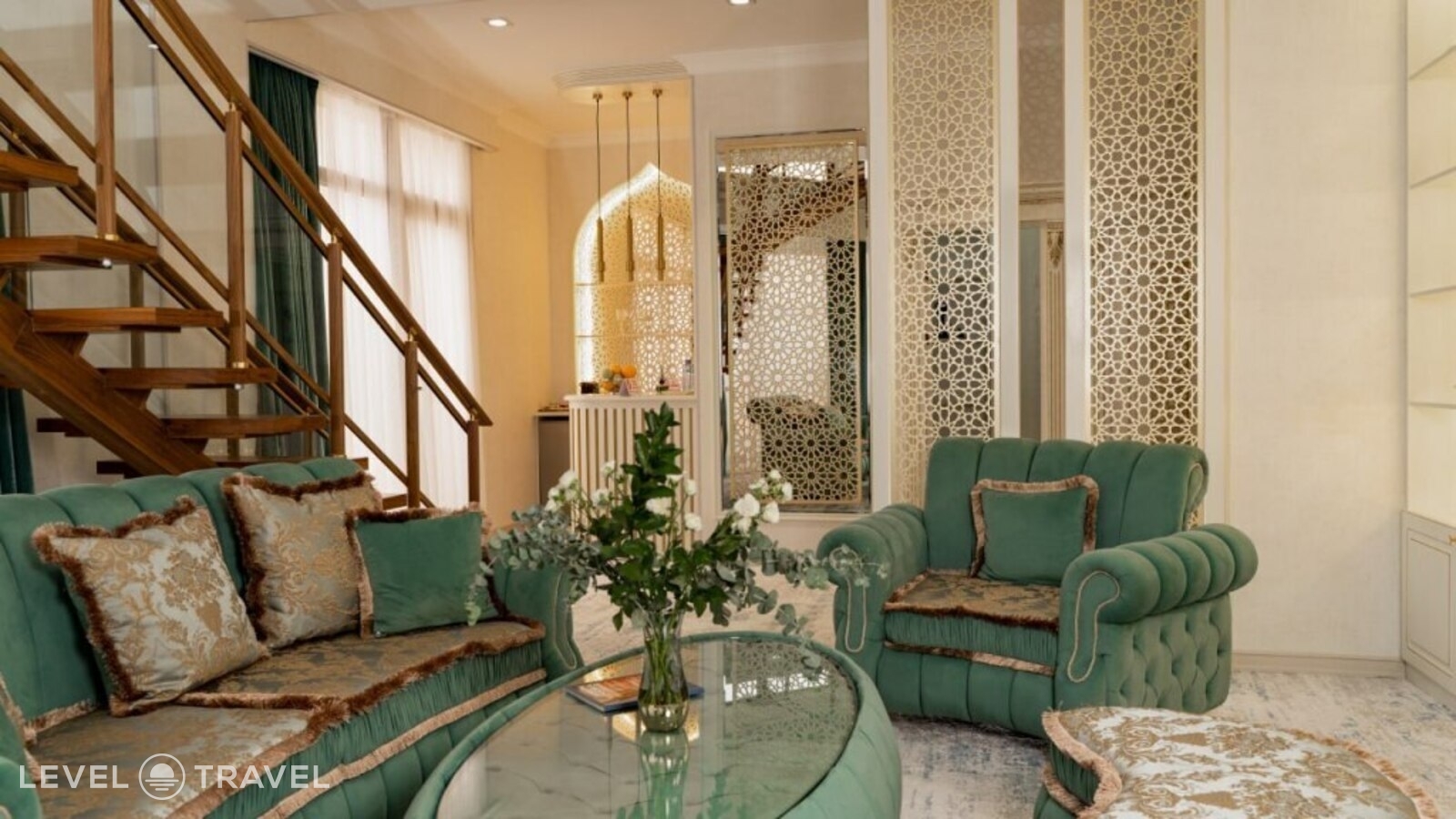фотографии номера Апартаменты Дуплекс с балконом и с видом на город отеля Dilimah Hotel в Узбекистан(Самарканд) - фото №1