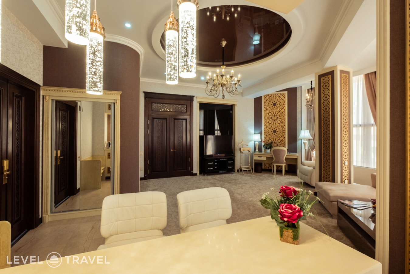 фотографии номера Апартаменты Luxury с 2 комнатами с балконом и с видом на город отеля Dilimah Hotel в Узбекистан(Самарканд) - фото №6