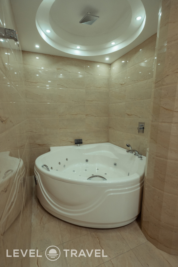 фотографии номера Апартаменты Luxury с 2 комнатами с балконом и с видом на город отеля Dilimah Hotel в Узбекистан(Самарканд) - фото №12