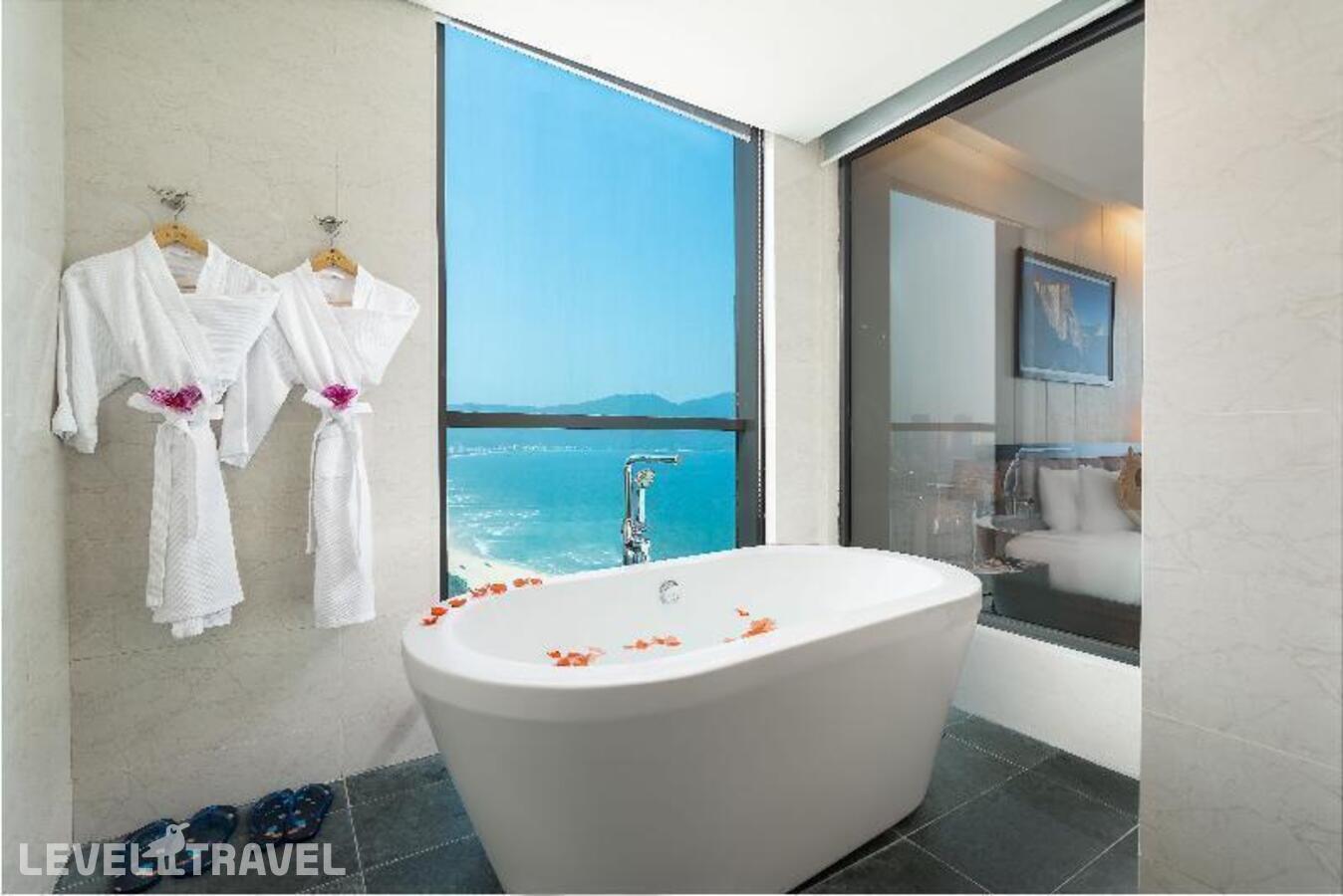 Двухместный номер Premier Deluxe двуспальная кровать — фото 1