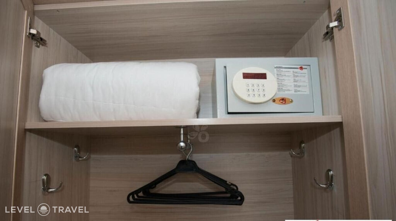 фотографии номера Двухместный номер Economy Ground floor двуспальная кровать отеля Tashkonak Hotel Istanbul в Турция(Фатих) - фото №5