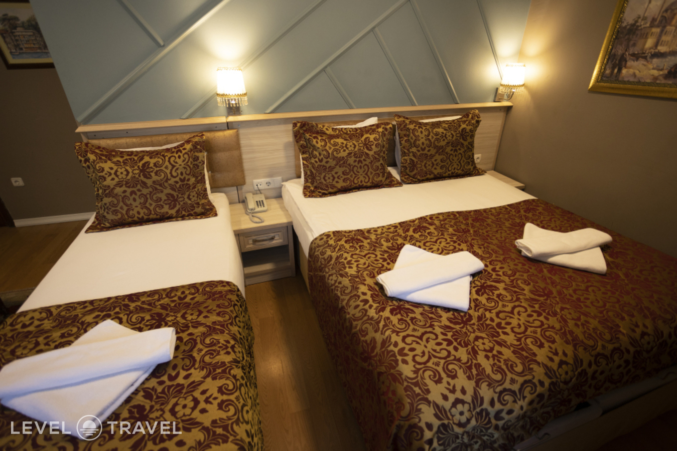 фотографии номера Трёхместный номер отеля Tashkonak Hotel Istanbul в Турция(Фатих) - фото №10