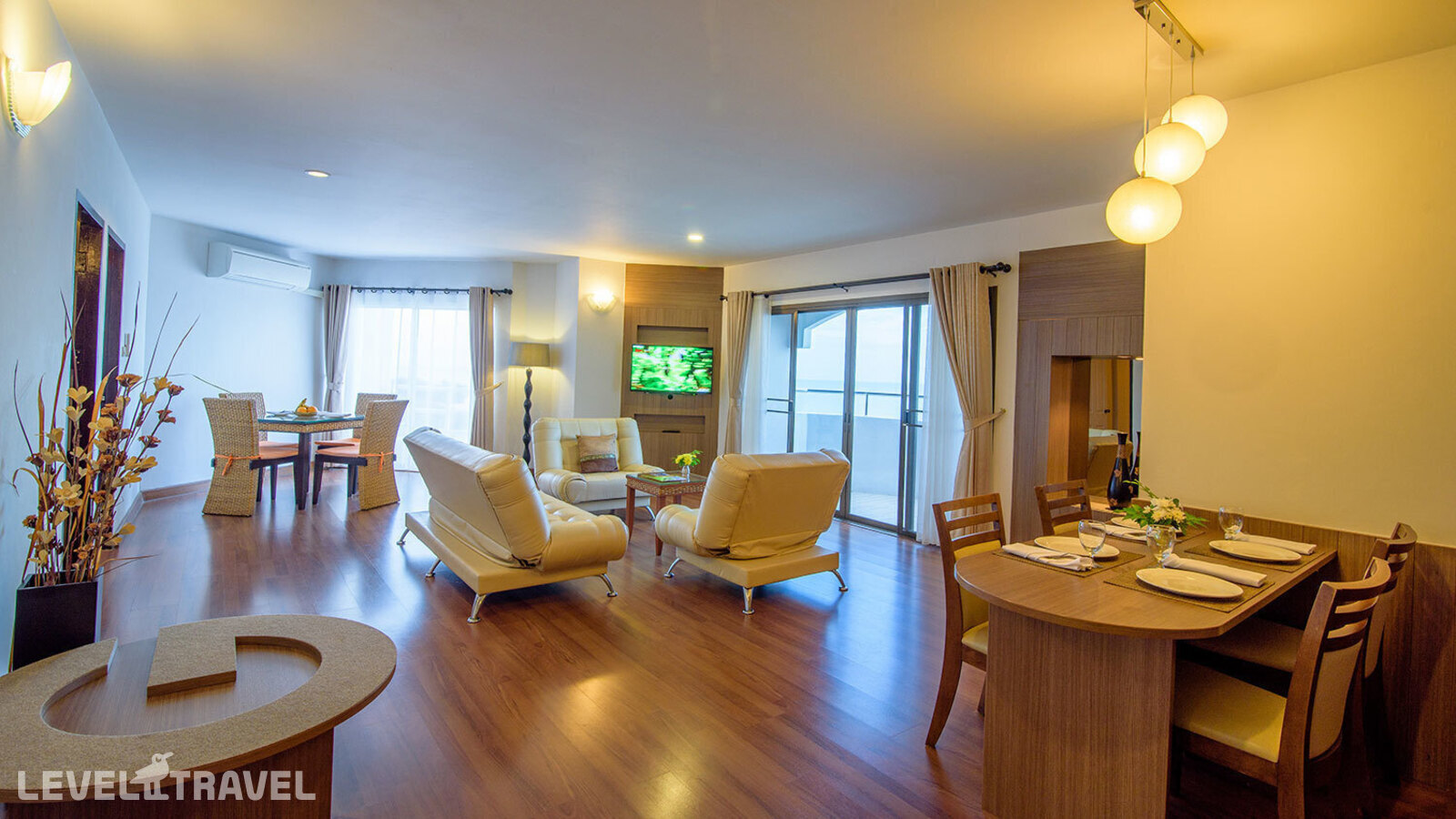 фотографии номера Представительский семейный люкс отеля Golden Beach Cha-Am Hotel в Таиланд(Ча-Ам) - фото №5