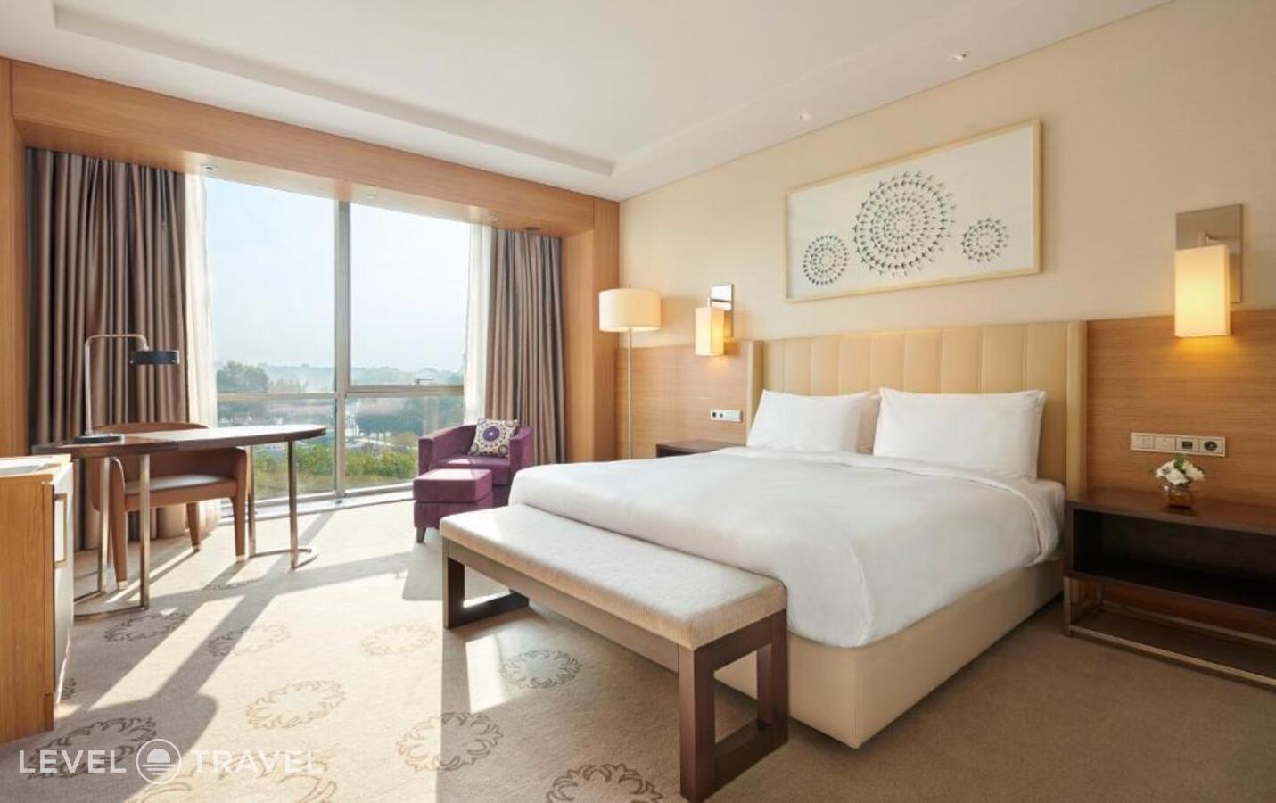 фотографии номера Двухместный номер клубный Deluxe двуспальная кровать отеля Hyatt Regency Tashkent в Узбекистан(Ташкент) - фото №1