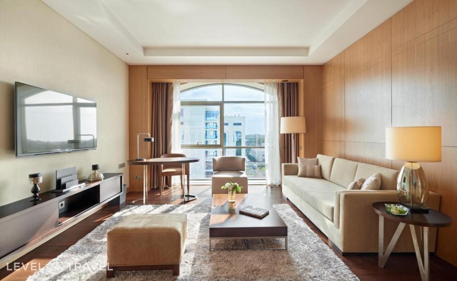 фотографии номера Двухместный люкс Regency двуспальная кровать отеля Hyatt Regency Tashkent в Узбекистан(Ташкент) - фото №3
