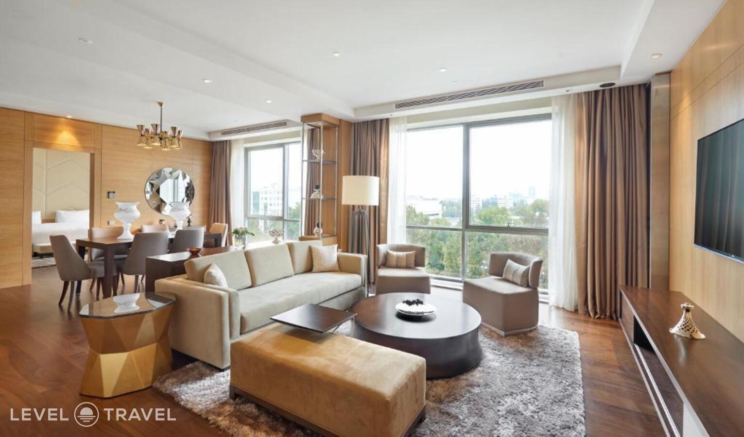 фотографии номера Двухместный люкс Regency Executive двуспальная кровать отеля Hyatt Regency Tashkent в Узбекистан(Ташкент) - фото №4