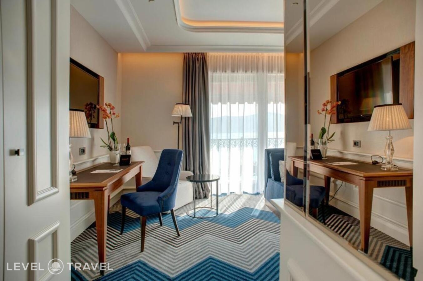 фотографии номера Делюкс с видом на море отеля La Roche Hotel в Черногория(Тиват) - фото №68