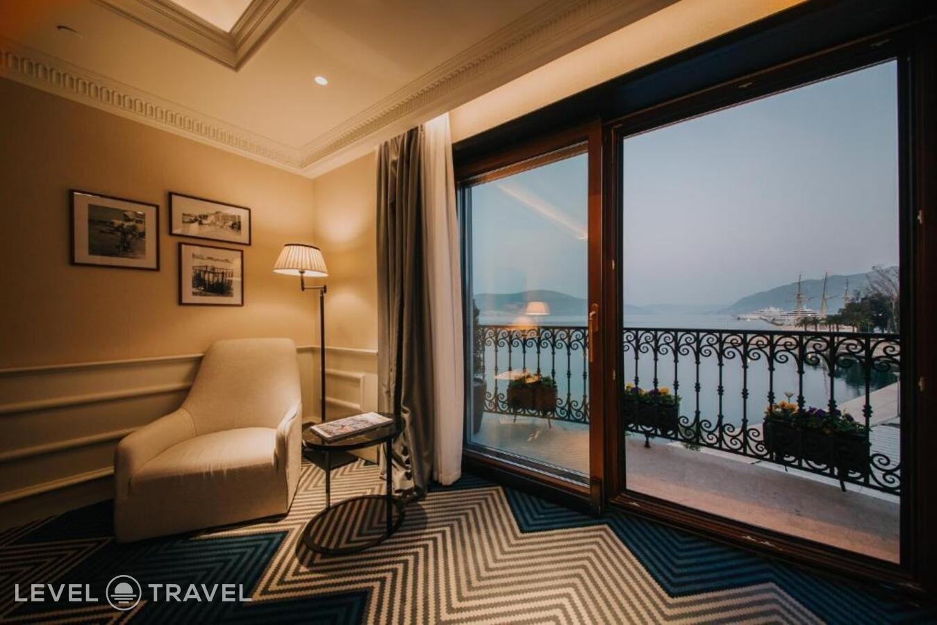 фотографии номера Делюкс с видом на море отеля La Roche Hotel в Черногория(Тиват) - фото №61