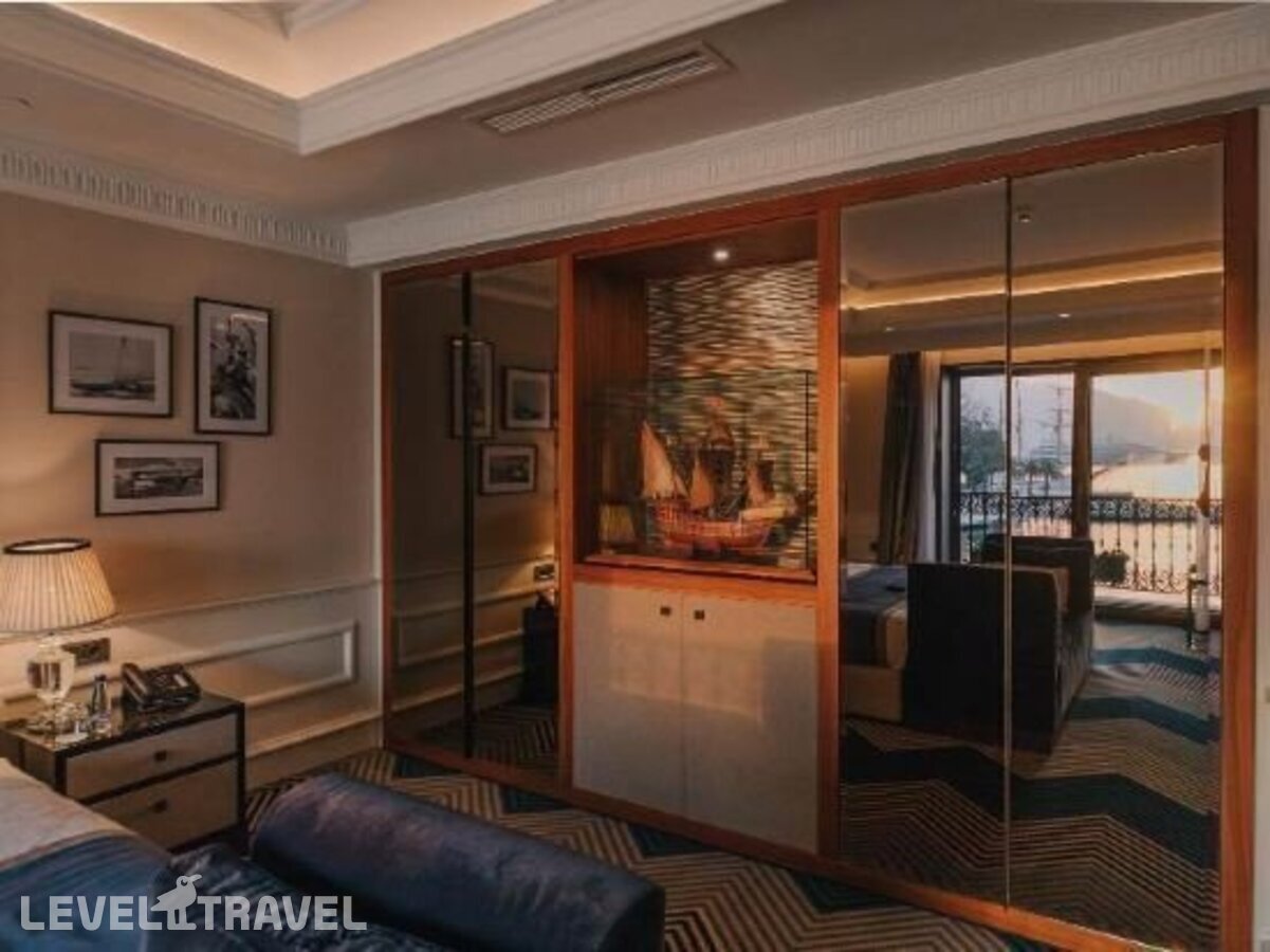 фотографии номера Делюкс с видом на море отеля La Roche Hotel в Черногория(Тиват) - фото №11
