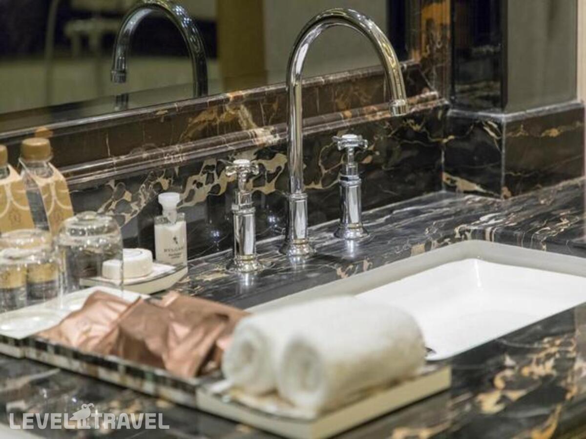 фотографии номера Номер Бизнес отеля Narcissus Riyadh Hotel & Spa в Саудовская Аравия(Эр-Рияд) - фото №4