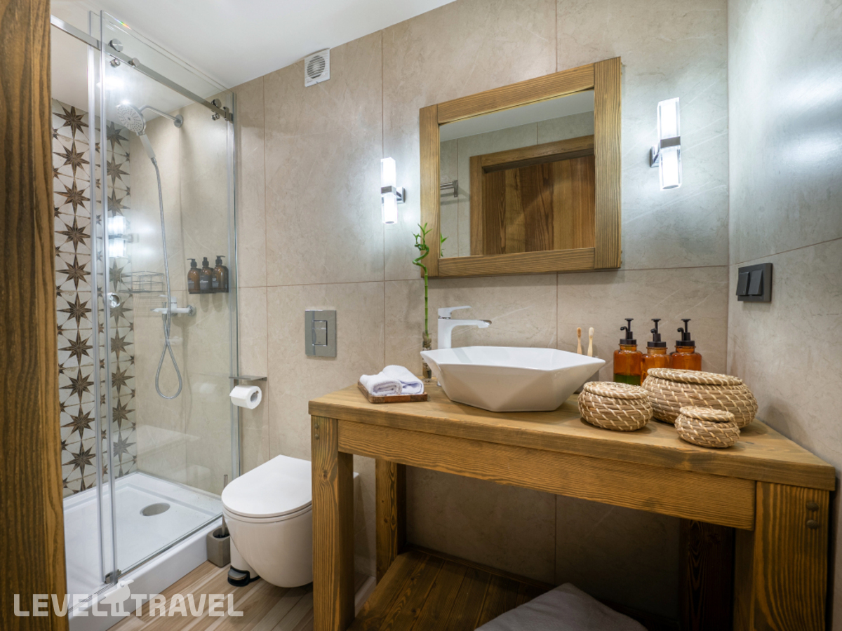 фотографии номера Четырёхместный люкс Premium с красивым видом из окна отеля Soloh SPA Village в Россия(Солохаул) - фото №8
