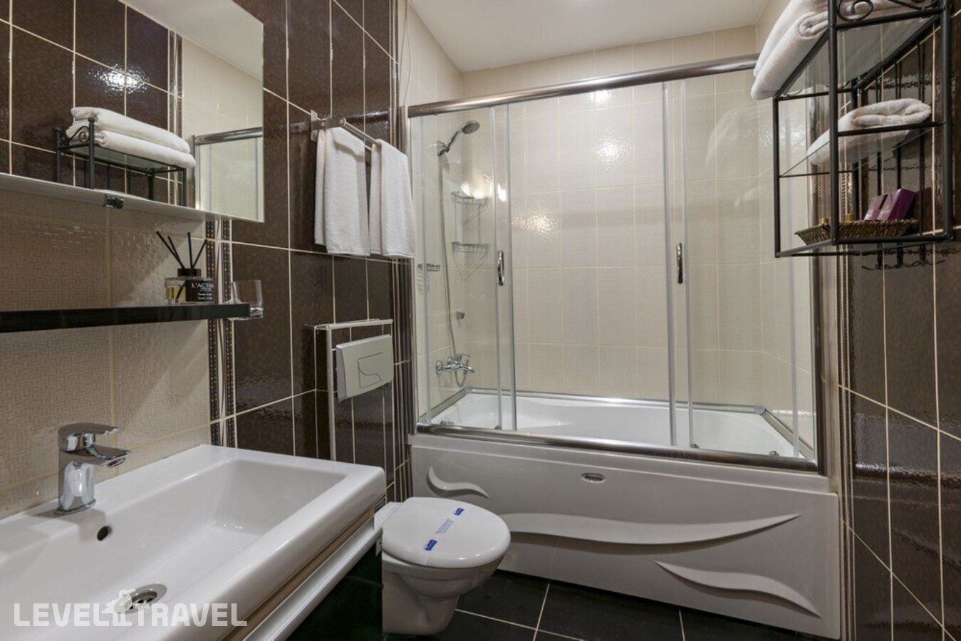 Двухместный номер Deluxe Цокольный этаж c 1 комнатой 2 отдельные кровати — фото 11