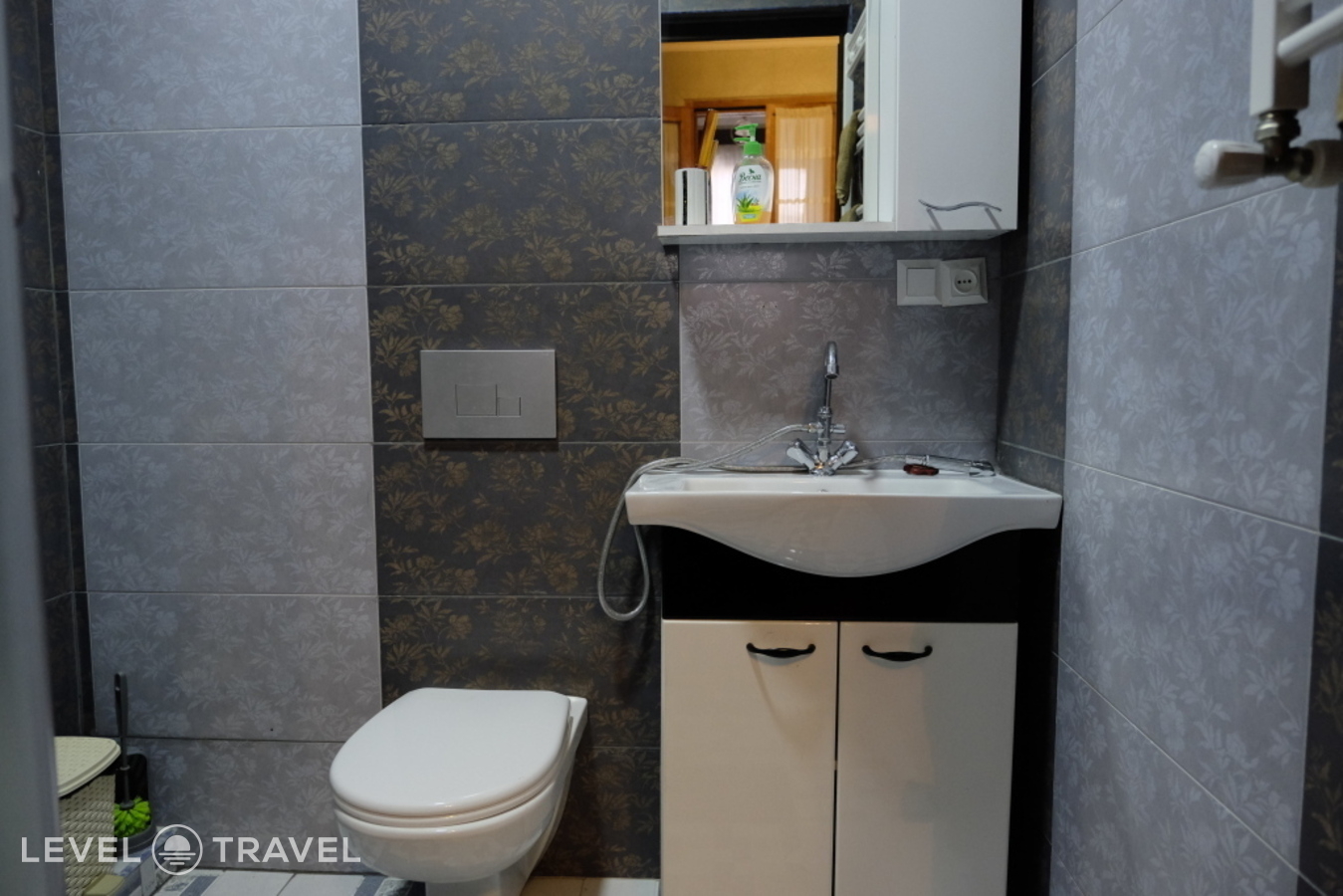 фотографии номера Семейный номер Classic с балконом отеля Mia B&B Old Tbilisi в Грузия(Тбилиси) - фото №6