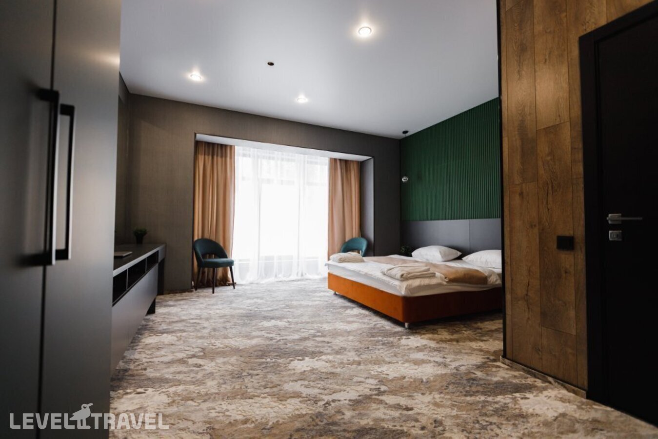 Двухместный номер Comfort с видом на горы двуспальная кровать — фото 2