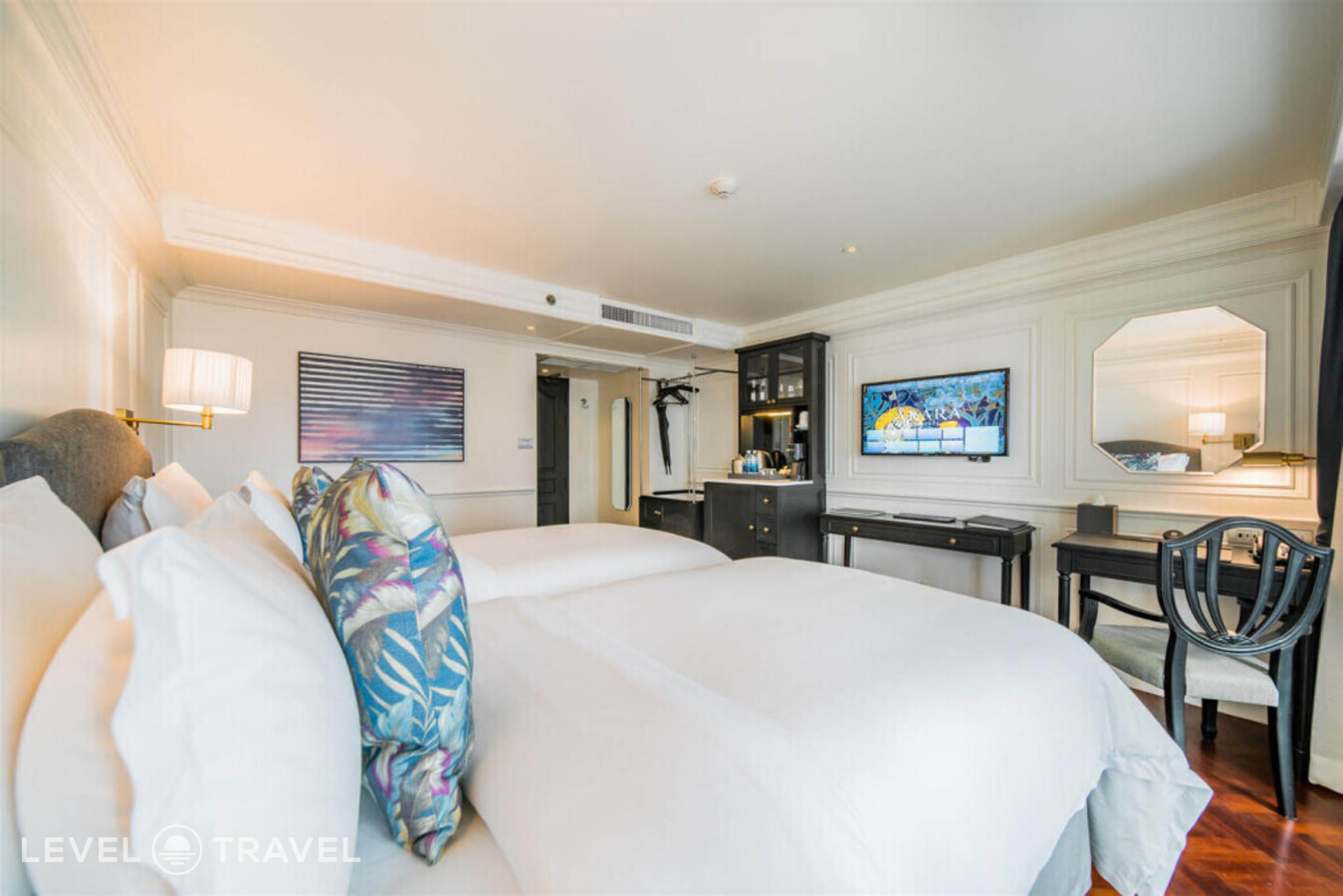 фотографии номера Двухместный Deluxe room Akara 2 отдельные кровати отеля Akara Hotel Bangkok в Таиланд(Бангкок) - фото №2