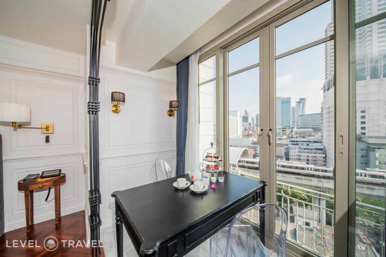 фотографии номера Двухместный люкс Siam двуспальная кровать отеля Akara Hotel Bangkok в Таиланд(Бангкок) - фото №7