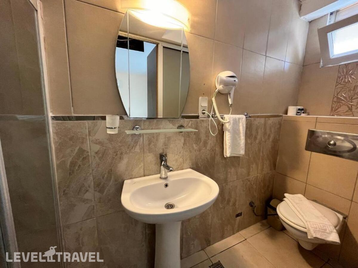 фотографии номера Стандартный без балкона отеля Romeo Beach Hotel в Турция(Кемер - центр) - фото №2