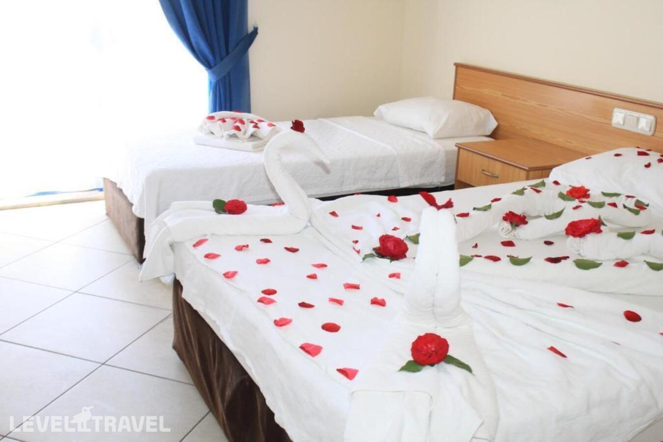 фотографии номера Трехместный номер отеля Miranda Moral Hotel в Турция(Кемер - центр) - фото №9