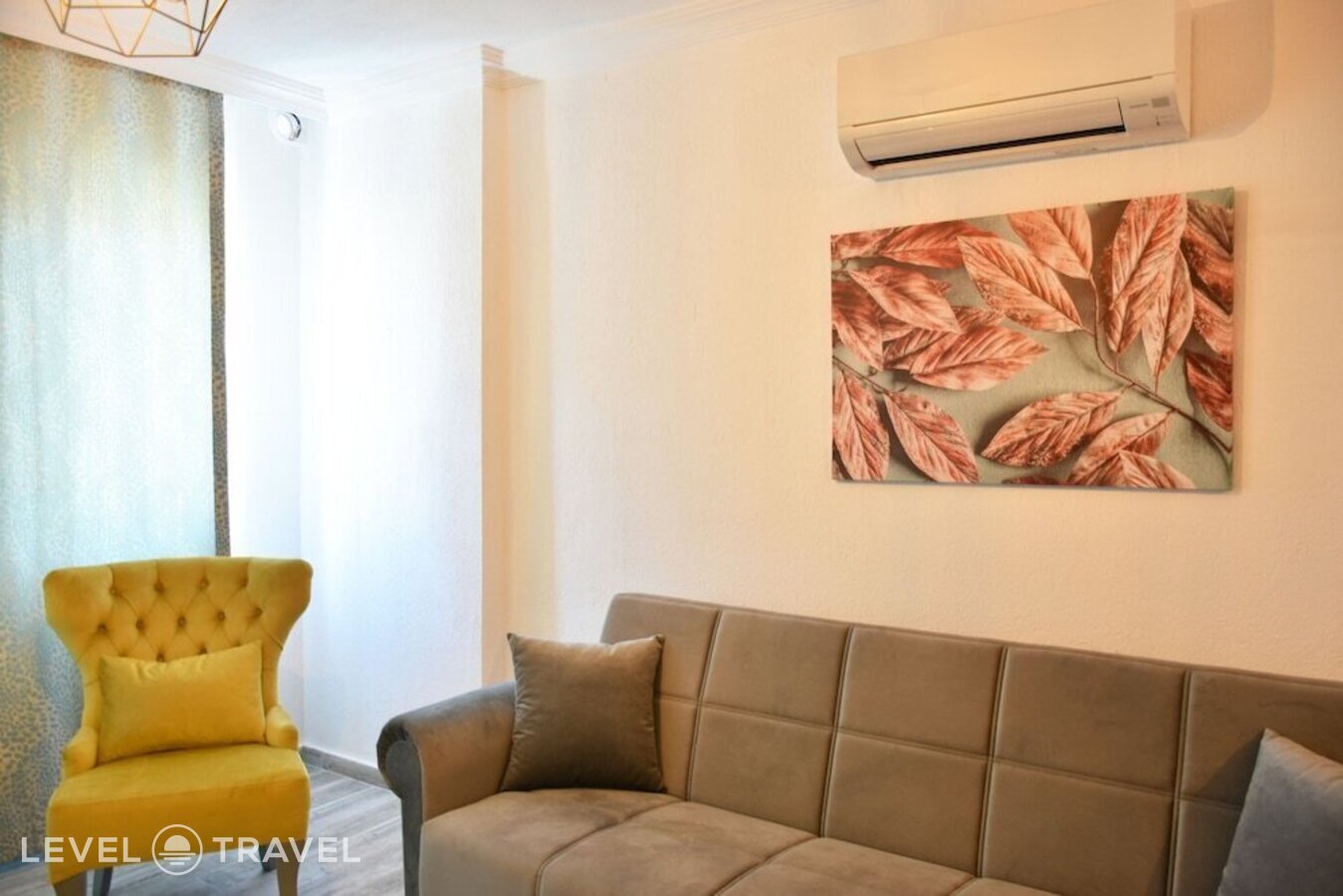 фотографии номера Семейные апартаменты с 2 комнатами с видом на город отеля Calba Apart Otel в Турция(Каш) - фото №22