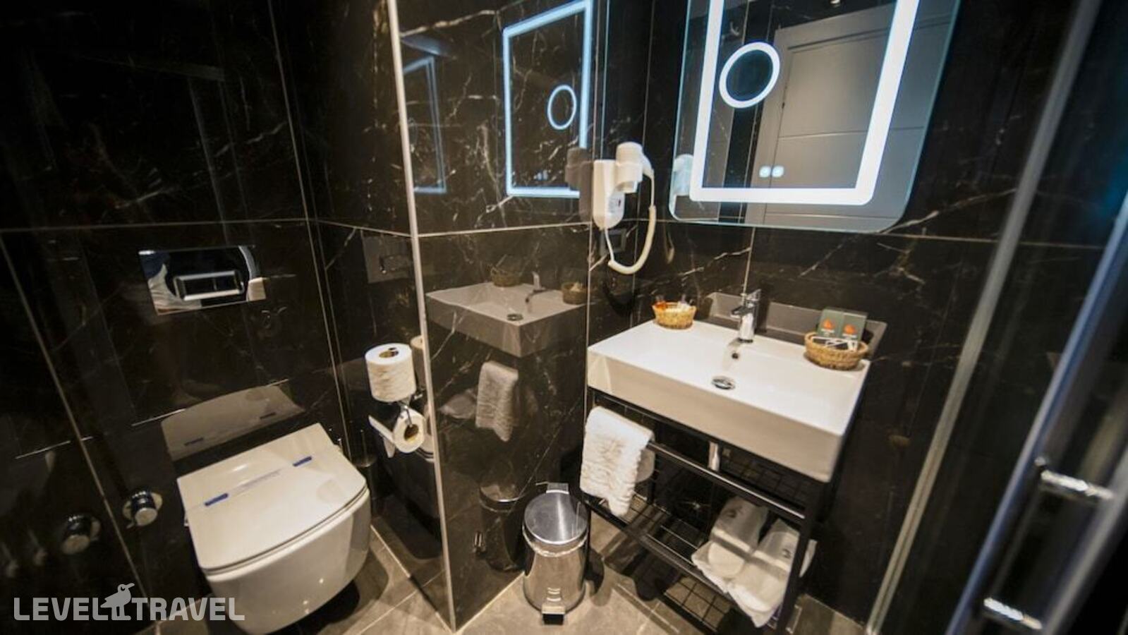 Двухместный номер Deluxe c 1 комнатой с видом на город двуспальная кровать — фото 9