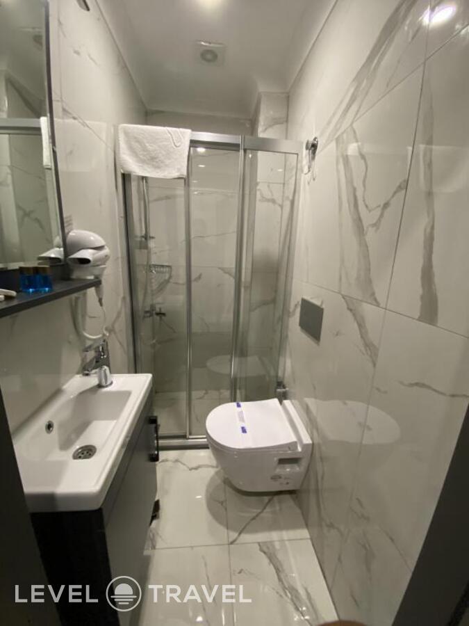 Двухместный номер Comfort с видом на море двуспальная кровать — фото 8