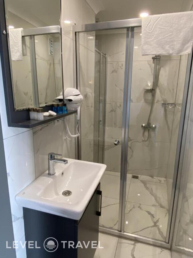 Двухместный номер Comfort с видом на море двуспальная кровать — фото 11