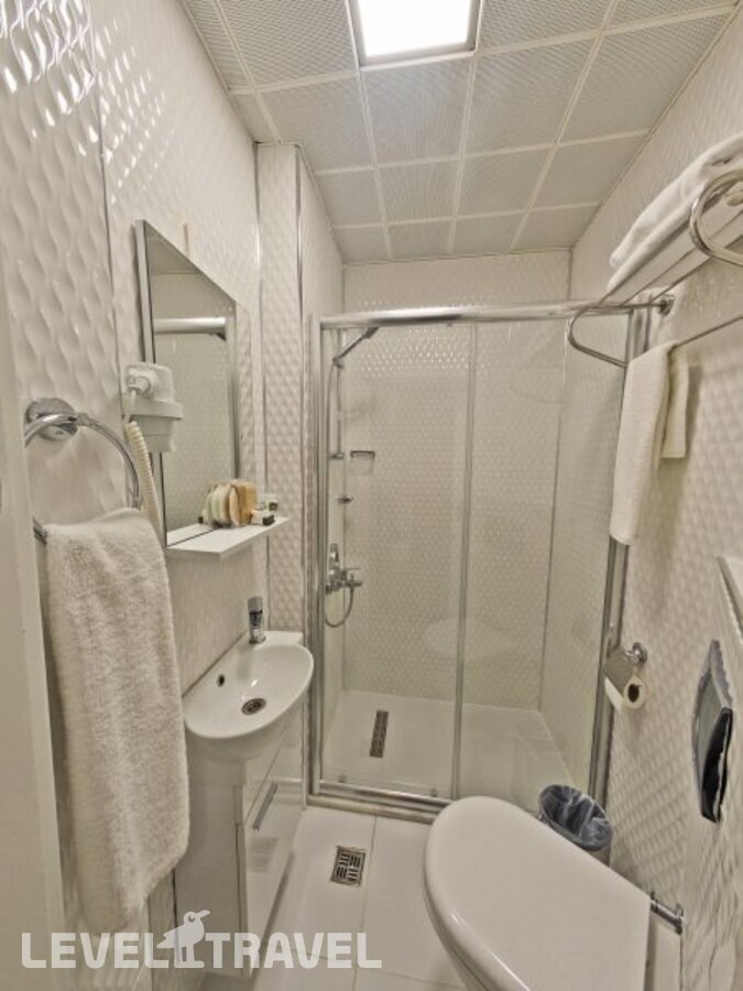 Двухместный room Economy двуспальная кровать — фото 4
