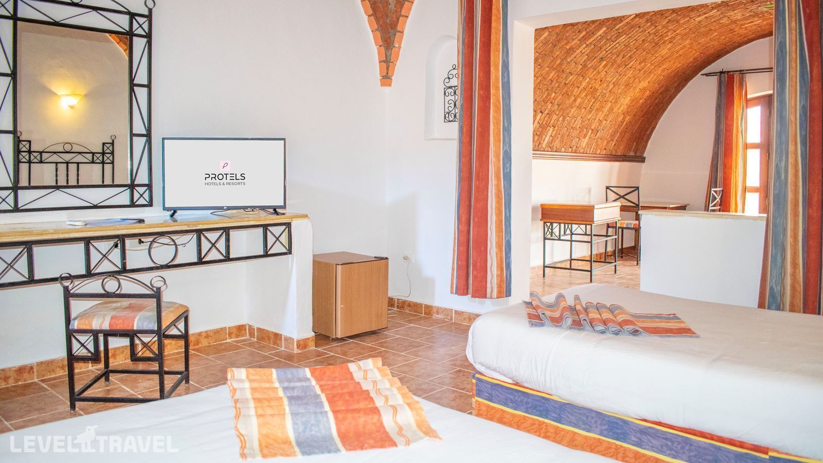 фотографии номера Люкс с видом на бассейн отеля Protels Crystal Beach Resort в Египет(Марса Алам) - фото №1