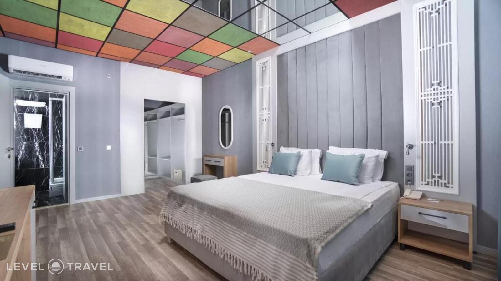 фотографии номера Семейный двухуровневый с видом на море отеля Siam Elegance Hotels & Spa в Турция(Богазкент) - фото №21